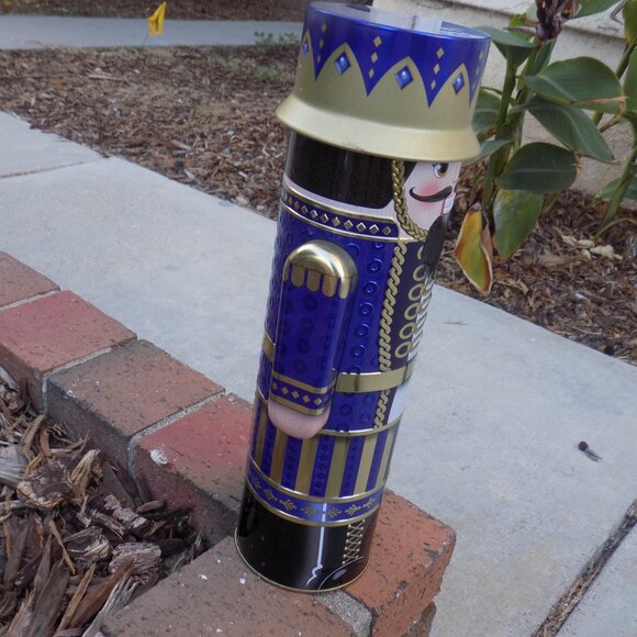 TIN CAN NUTCRACKER EMPTY Gift Idea - Picture 7 of 13